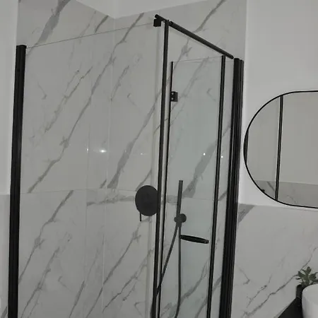 Solis Apartment *